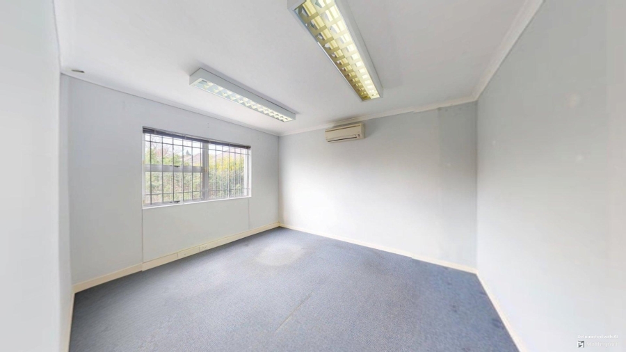 To Let commercial Property for Rent in Walmer Eastern Cape